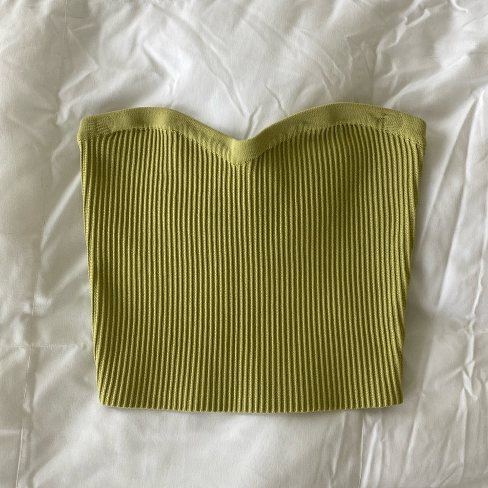 Ribbed cropped tube top